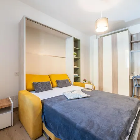 Centro By Interhome * كالياري